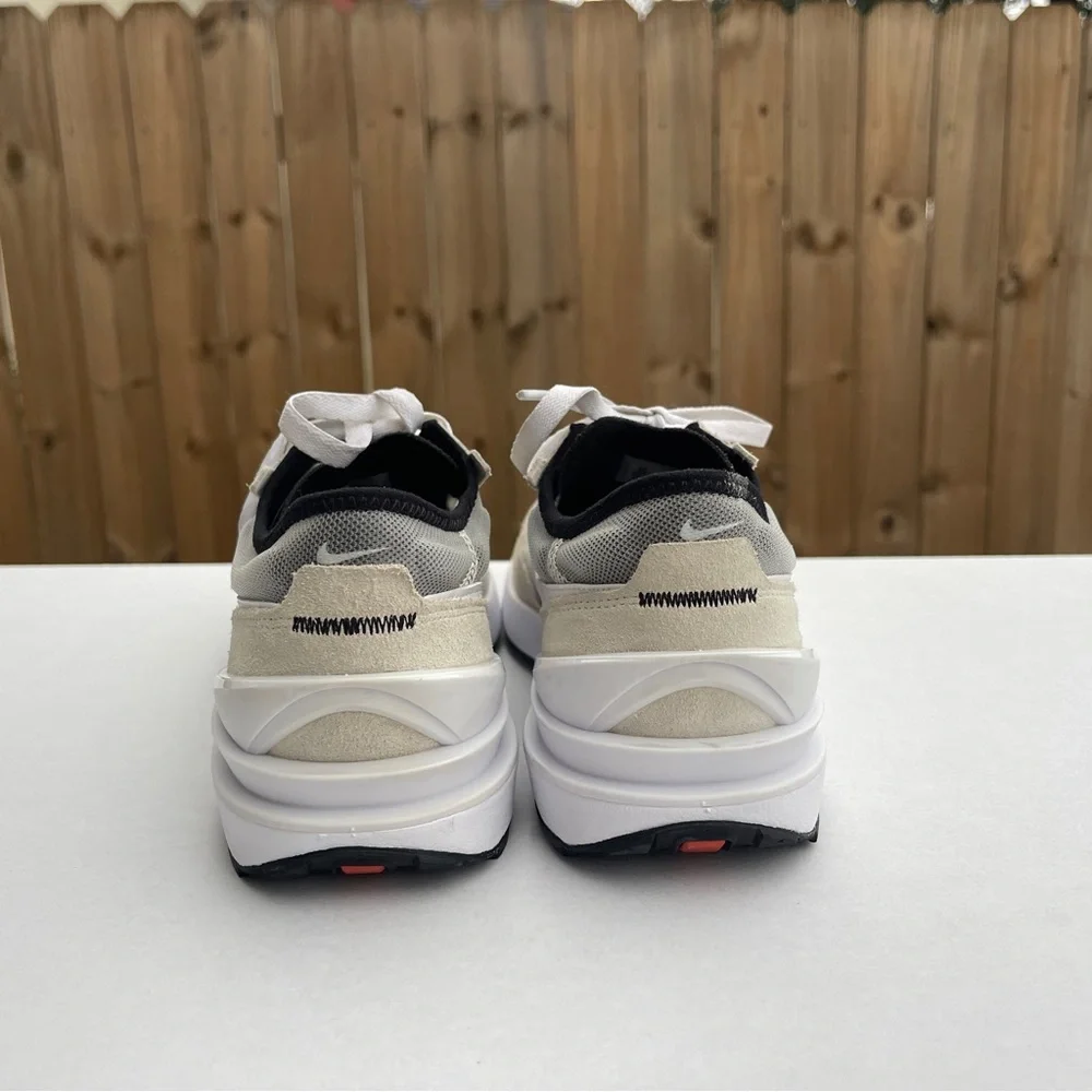 Nike Waffle One Low Summit White (GS) Size 7Y/8.5‎ Women’s